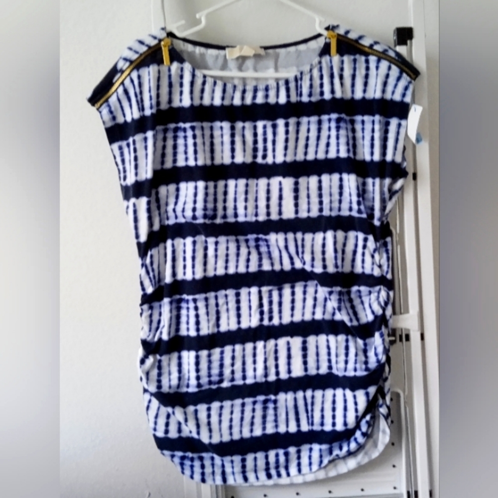 Beautiful Michael Kors Shirt